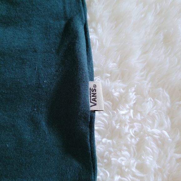 VANS🛹 Circle Tab Cropped Tee👕 - NWT - Picture 6 of 10